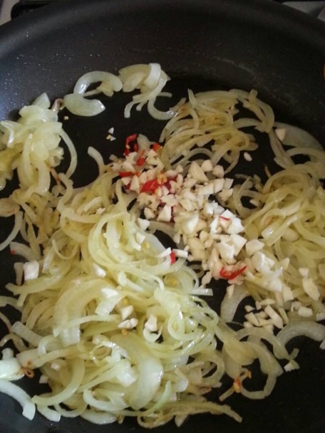 Hubovo-cibuľový slaný koláč (fotorecept) - obrázok 2