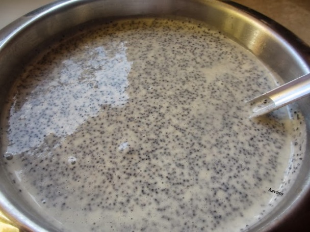 Makové palacinky so slivkovou omáčkou (fotorecept) - obrázok 1