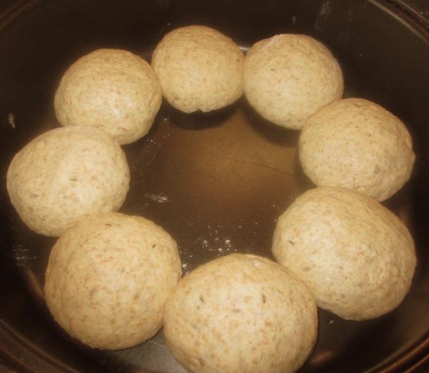 Žemle zo 4 druhov múk, pečené v remoske (fotorecept) - obrázok 2