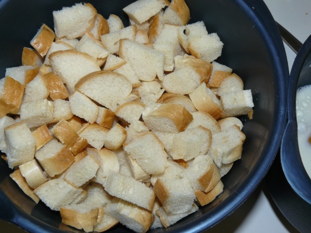 Karfiolová žemľovka s klobásou (fotorecept) - obrázok 3