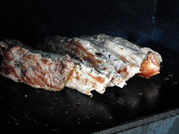 Grilovaná panenka s rozmarínovými zemiakmi.. a ešte inými dobrotami. - obrázok 4