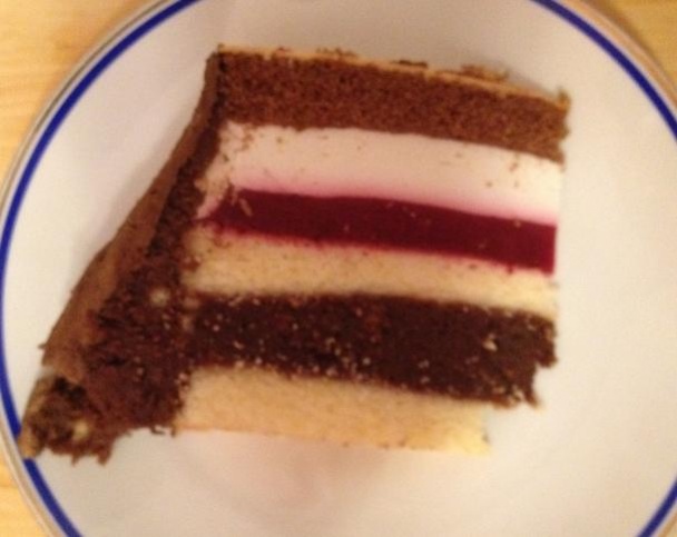 Punčovo-tvarohová torta s malinami - obrázok 5