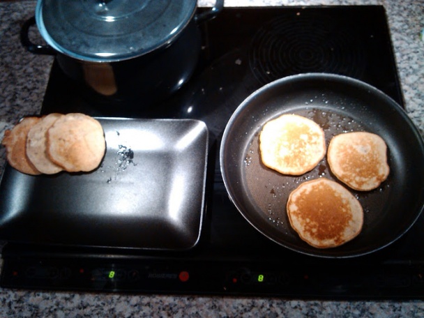 Jahodovo-jahodové lievance z kefírového cesta - obrázok 3