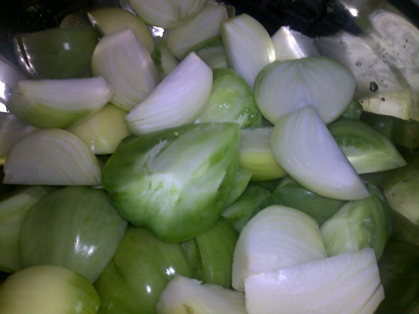 Šalát z nedozretých paradajok bez sterilizovania (fotorecept) - obrázok 2