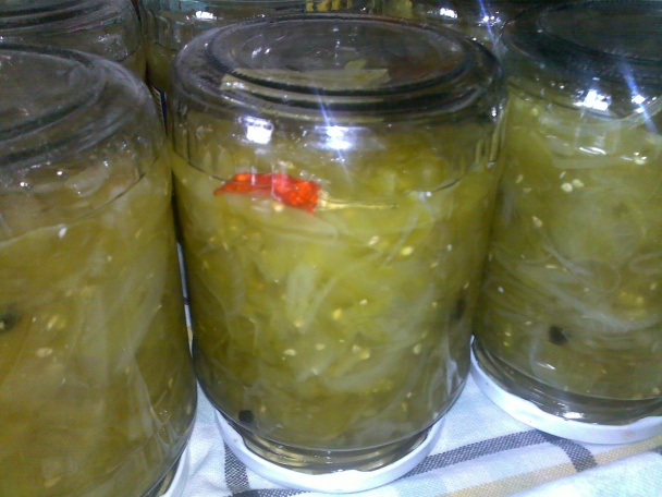 Šalát z nedozretých paradajok bez sterilizovania (fotorecept) - obrázok 6