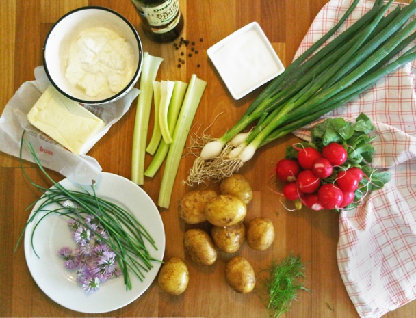 Zemiakový šalát s pažítkou - obrázok 1