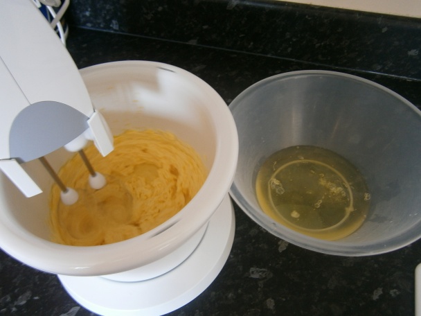 Osviežujúci citrónový koláčik  - obrázok 3