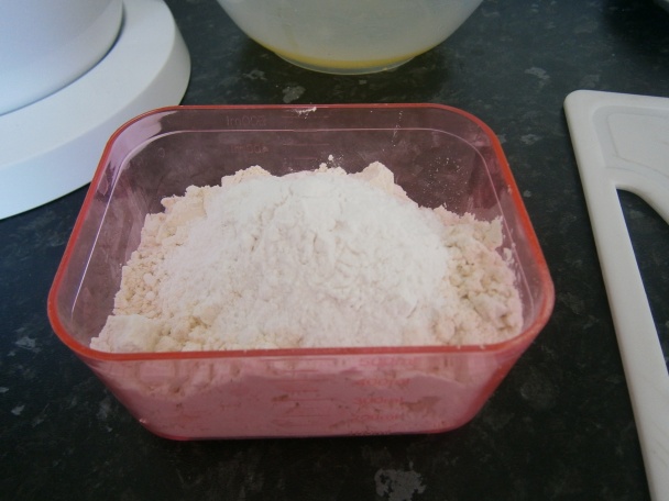 Osviežujúci citrónový koláčik  - obrázok 4