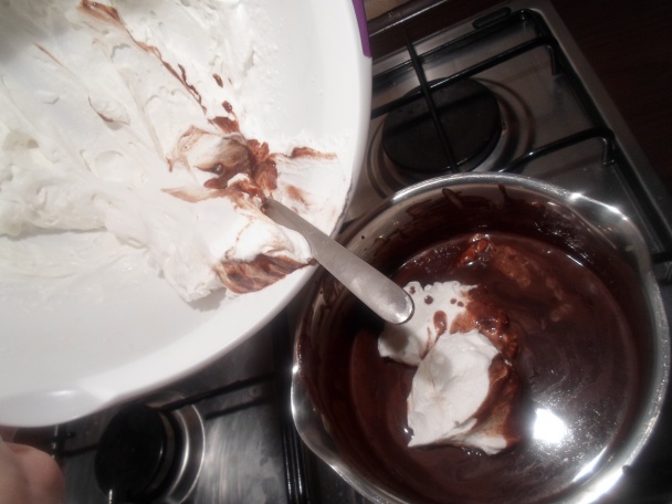 Čokoládová zmrzlina aj s prekvapením (fotorecept) - obrázok 3