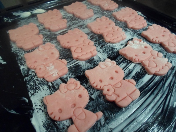 Hello Kitty koláč (fotorecept) - obrázok 4