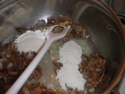 S niečim plnená zemiakova knedľa a ešte niečo (fotorecept) - obrázok 16