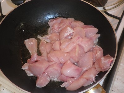 Kuracie mäso na paprike a cesnakové halušky - obrázok 1