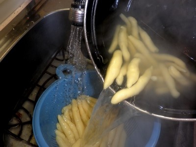 Šúľance na slano s opraženou strúhankou - obrázok 3