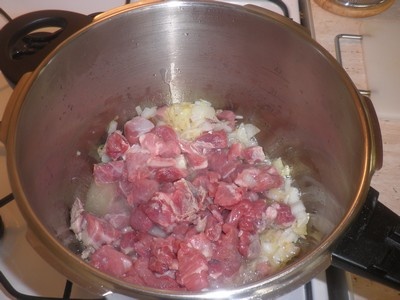 Kuchtový guláš  - obrázok 2