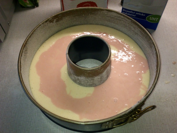 Malinová bábovka - obrázok 2