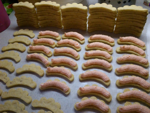 Orechové rožky s krémom - obrázok 3