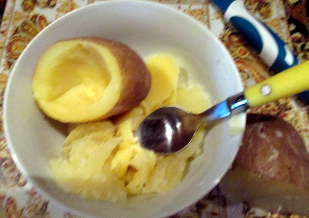 Vajcia v zemiakovom župane (fotorecept) - obrázok 3