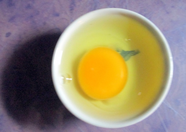 Párky v tvare kvetov zapečené s vajíčkom (fotorecept) - obrázok 5