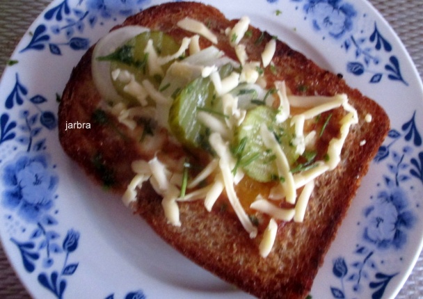 Volské oko zapečené v krajci chleba (fotorecept) - obrázok 13