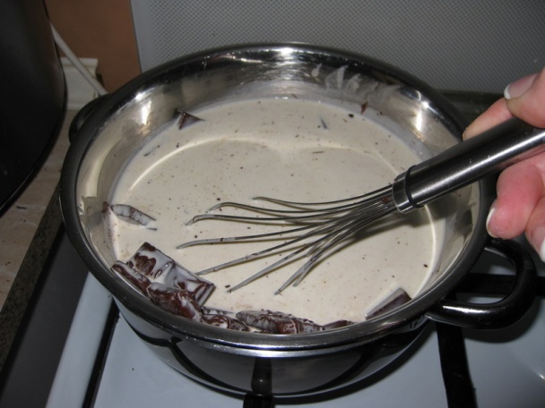 Orechová torta s parížskym krémom - pečenie a plnenie časť 1. - obrázok 7