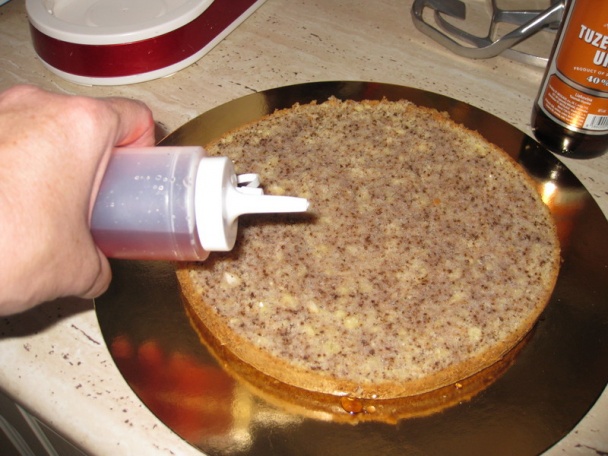 Orechová torta s parížskym krémom - pečenie a plnenie časť 1. - obrázok 10