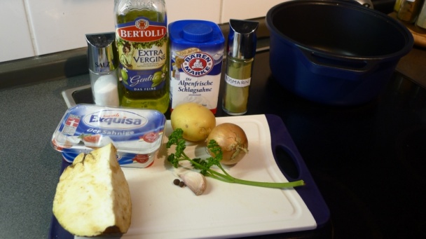 Smotanovo-zelerová polievka - obrázok 1