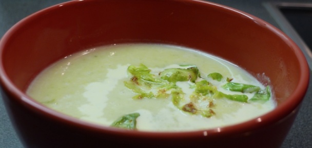 Smotanová polievka z ružičkového kelu - obrázok 3