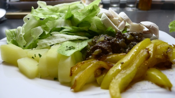 Morčacia pečeň s jablkovým pyré a zeleninou - obrázok 5