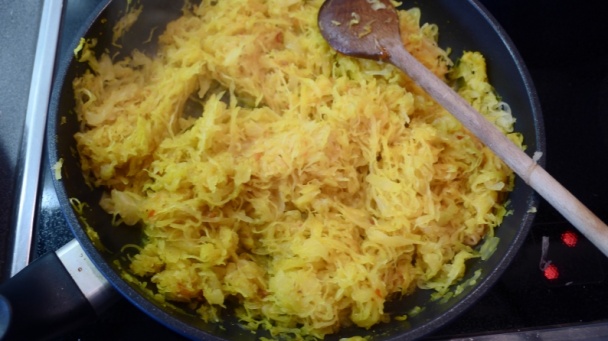 Curry kyslá kapusta - obrázok 1