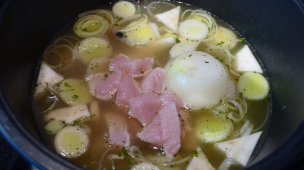 Kyslastá morčacia zeleninová polievka - obrázok 2