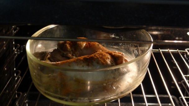 Pečené kuracie stehná v medovej šťave s petržlenovými knedličkami - obrázok 2