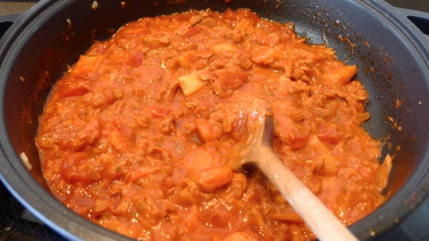 Paradajkovo-tuniaková omáčka na cestoviny (fotorecept) - obrázok 4