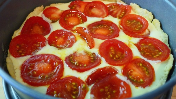 Paradajkový koláč s rukolou (fotorecept) - obrázok 11