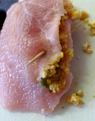 Korenisté morčacie medailónky s feta plnkou - obrázok 2