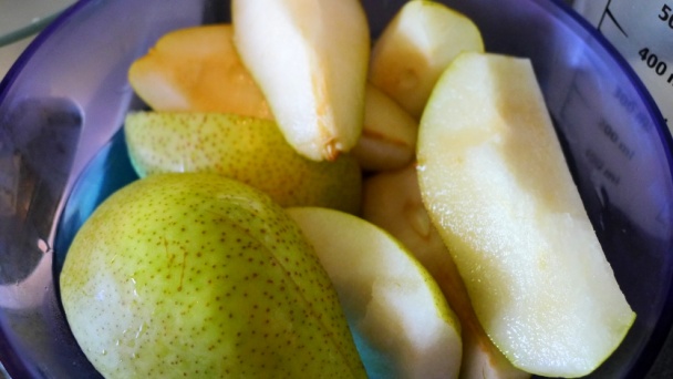 Čokoládový koláč s hruškami (fotorecept) - obrázok 1