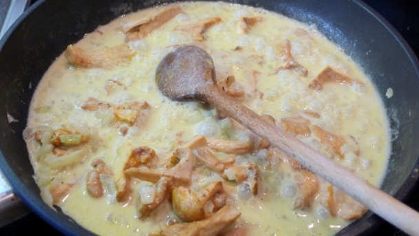 Zemiakové knedlíky s krémovou omáčkou a kuriatkami (fotorecept) - obrázok 8