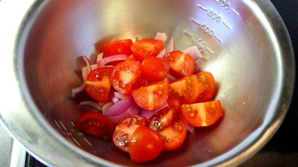 Pečený losos na letnej zelenine (fotorecept) - obrázok 2