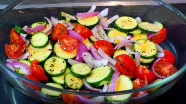 Pečený losos na letnej zelenine (fotorecept) - obrázok 5