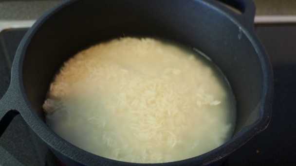 Svieži tuniakovo-ryžový šalát (fotorecept) - obrázok 1