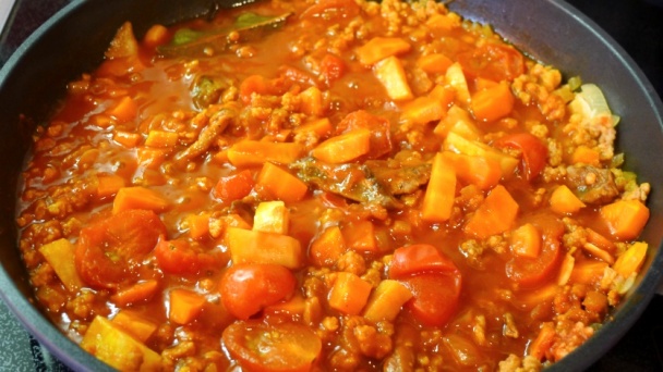 Cestoviny s paradajkovo-zeleninovou omáčkou so sójou (fotorecept) - obrázok 7