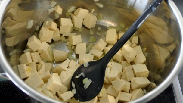 Paradajková polievka s tofu a bylinkami (fotorecept) - obrázok 2