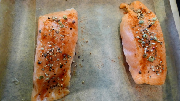 Korenený pečený losos so zeleninou (fotorecept) - obrázok 2