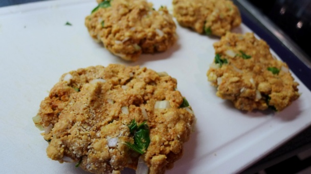 Korenisté sójové placky s opečenou polentou (fotorecept) - obrázok 10