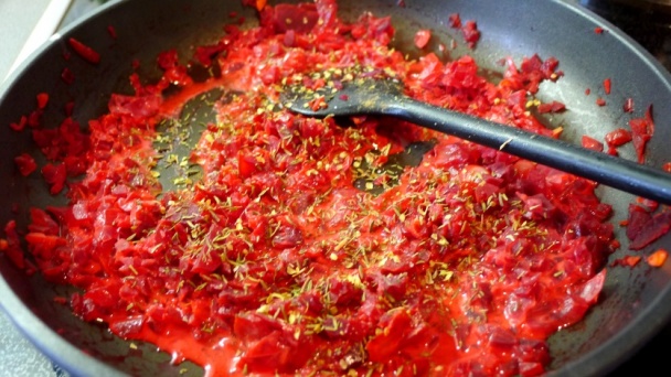 Cviklová omáčka na cestoviny (fotorecept) - obrázok 3