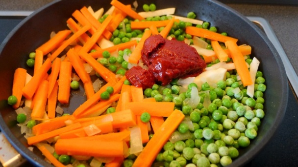 Hráškový prívarok so zemiakovými mini-plackami (fotorecept) - obrázok 3