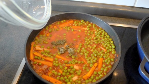 Hráškový prívarok so zemiakovými mini-plackami (fotorecept) - obrázok 6