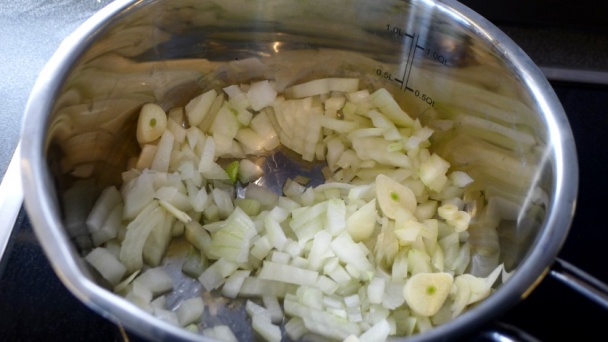 Krémová omáčka z tofu, mandlí a tahini (fotorecept) - obrázok 1