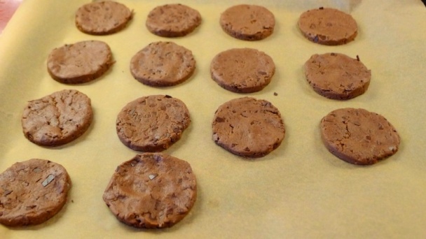 Čokoládovo-pomarančové plnené keksy (fotorecept) - obrázok 5