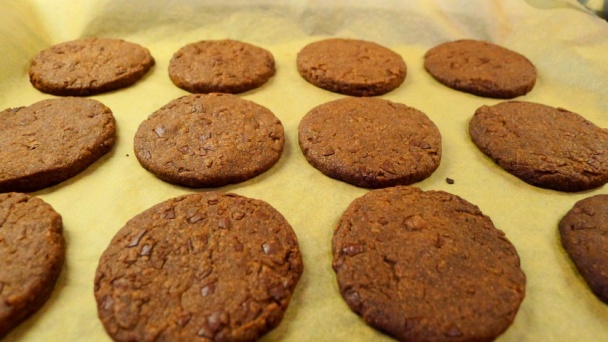 Čokoládovo-pomarančové plnené keksy (fotorecept) - obrázok 6