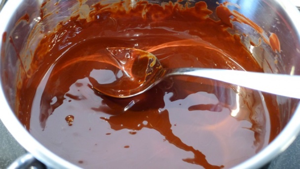 Čokoládový koláč s cícerom a pekanovými orechmi (fotorecept) - obrázok 1